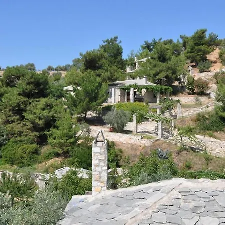 Daire Arsinoi Stonehouses *