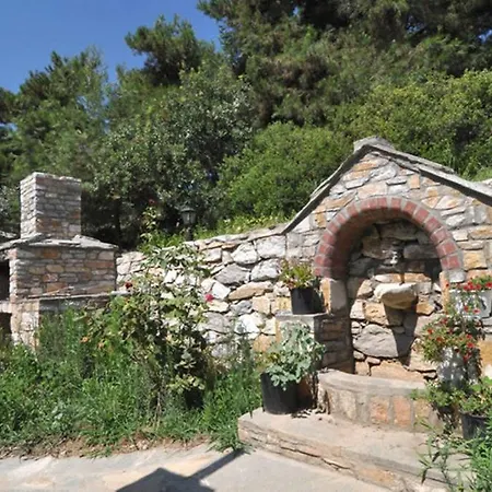 Daire Arsinoi Stonehouses Limenaria (Thasos)